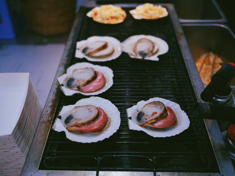 giant scallops myeongdong