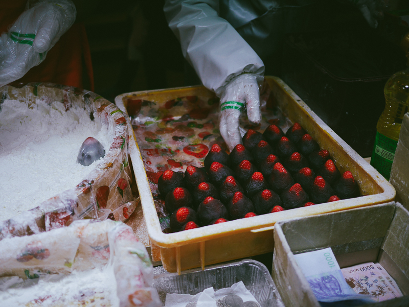 strawberry mochi myeongdong