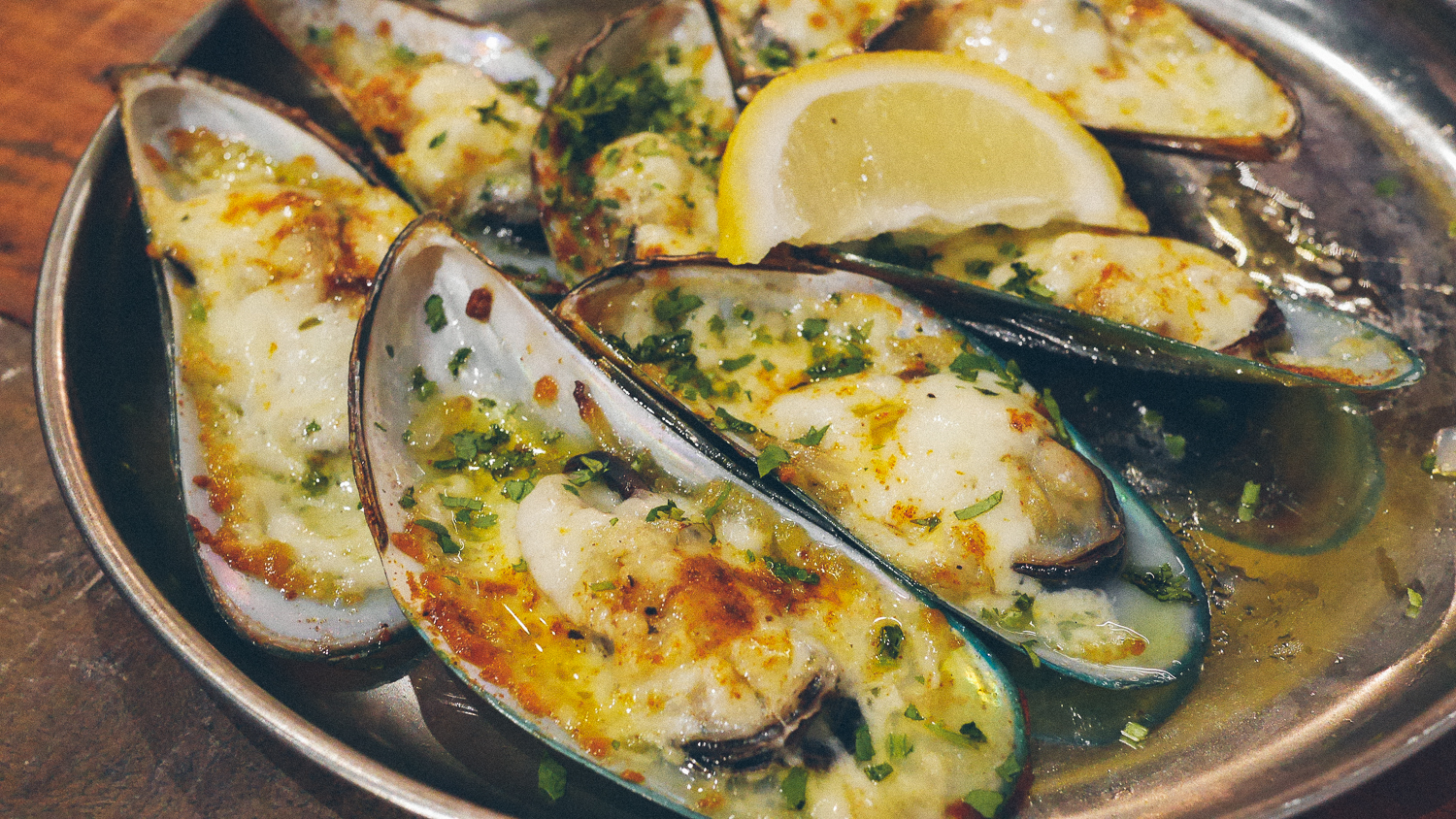 Gringo baked mussels