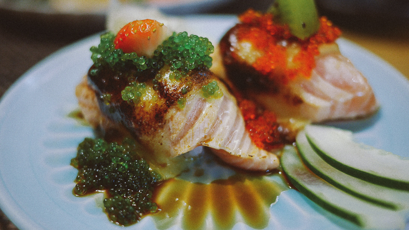 salmon aburi