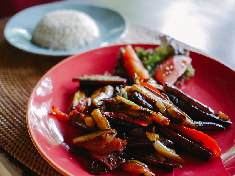 33 food grilled eggplant, bell pepper and rice