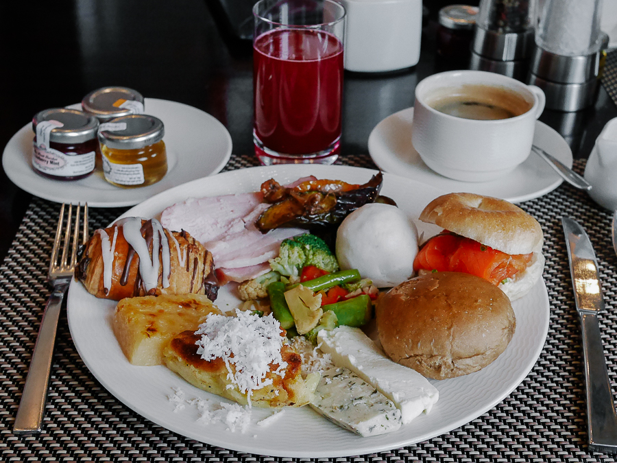 marco-polo-ortigas-cucina-restaurant-breakfast-plate